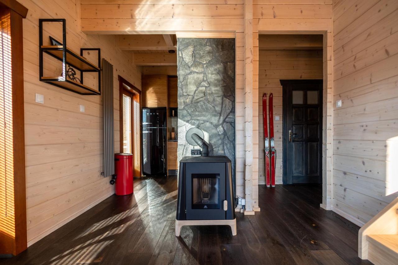 Houten Vakantiewoning "Reisnaarpolen" Royaal Ontbijt, Sauna En Hottub Czarna Góra 外观 照片