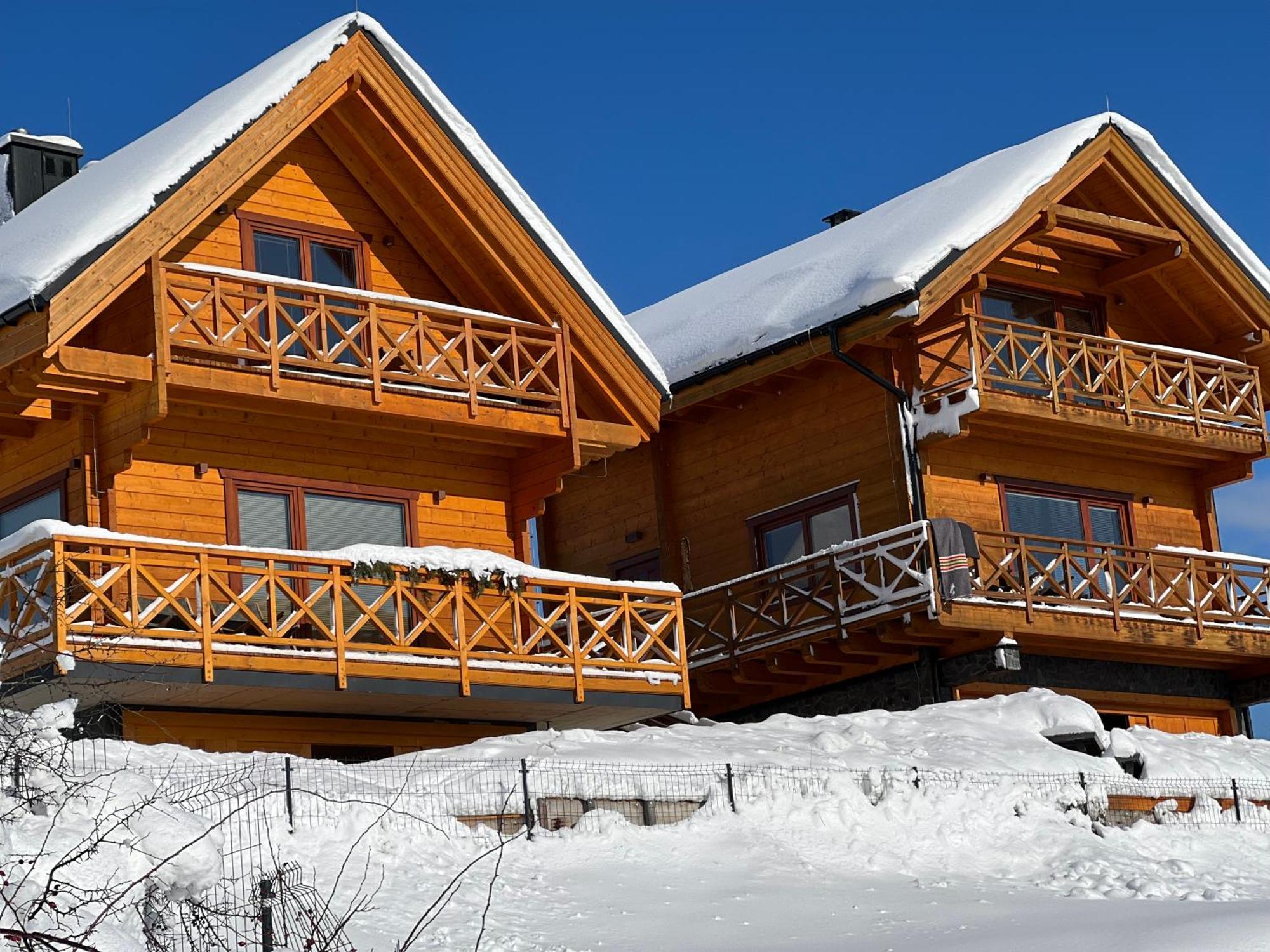 Houten Vakantiewoning "Reisnaarpolen" Royaal Ontbijt, Sauna En Hottub Czarna Góra 外观 照片