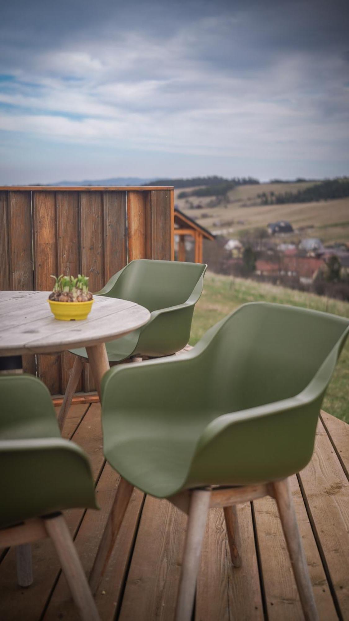 Houten Vakantiewoning "Reisnaarpolen" Royaal Ontbijt, Sauna En Hottub Czarna Góra 外观 照片