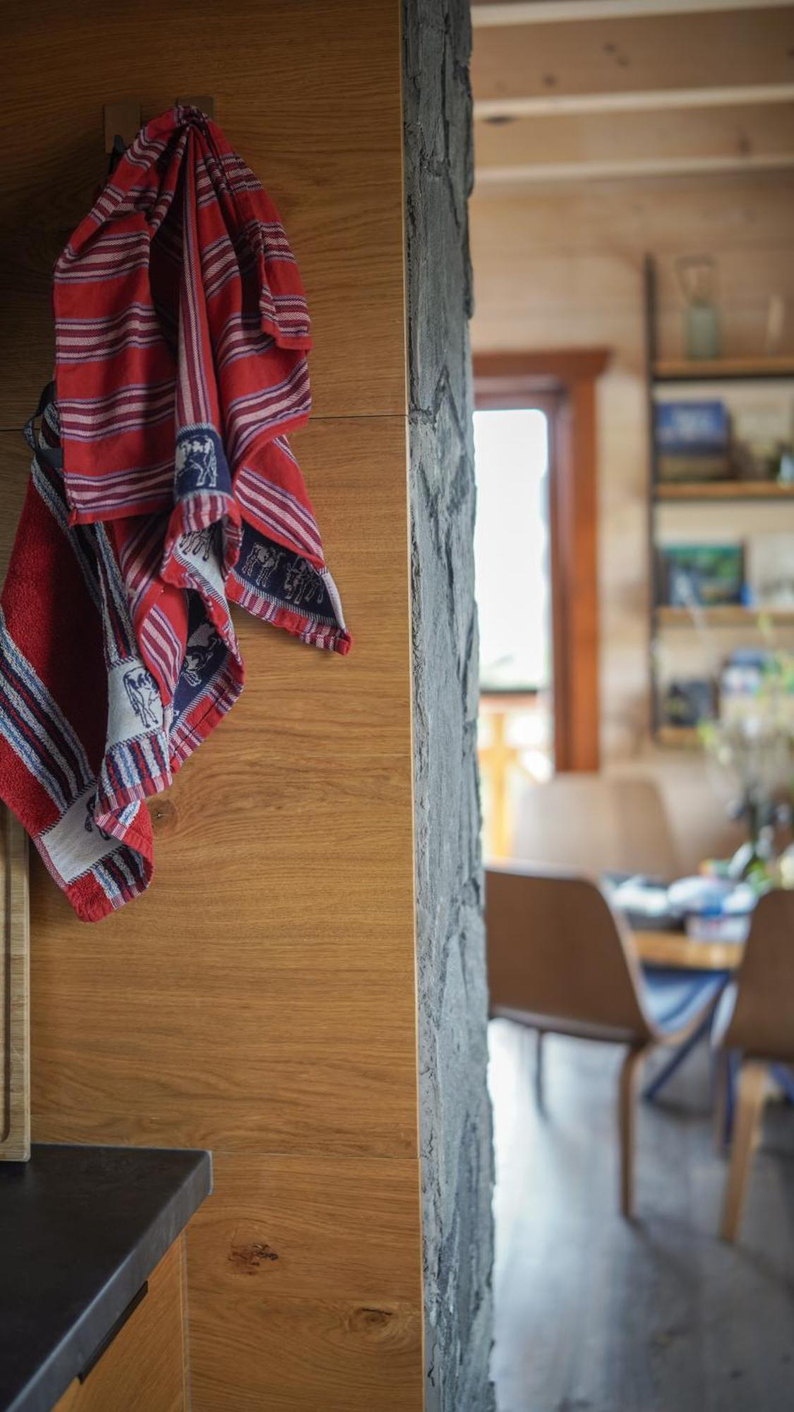 Houten Vakantiewoning "Reisnaarpolen" Royaal Ontbijt, Sauna En Hottub Czarna Góra 外观 照片