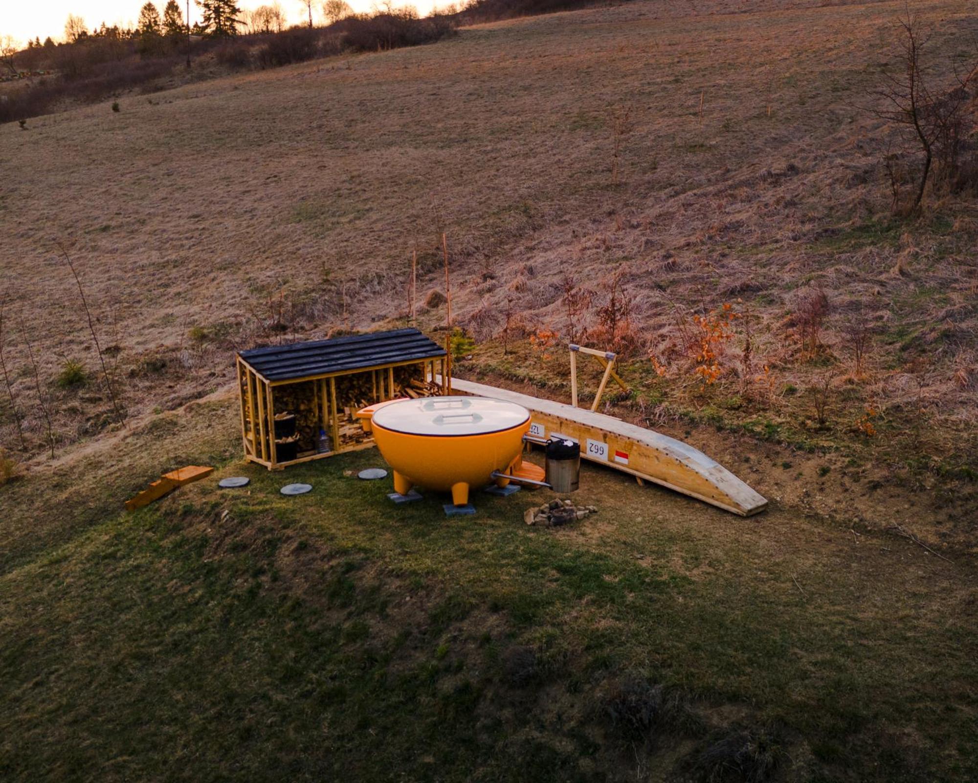 Houten Vakantiewoning "Reisnaarpolen" Royaal Ontbijt, Sauna En Hottub Czarna Góra 外观 照片